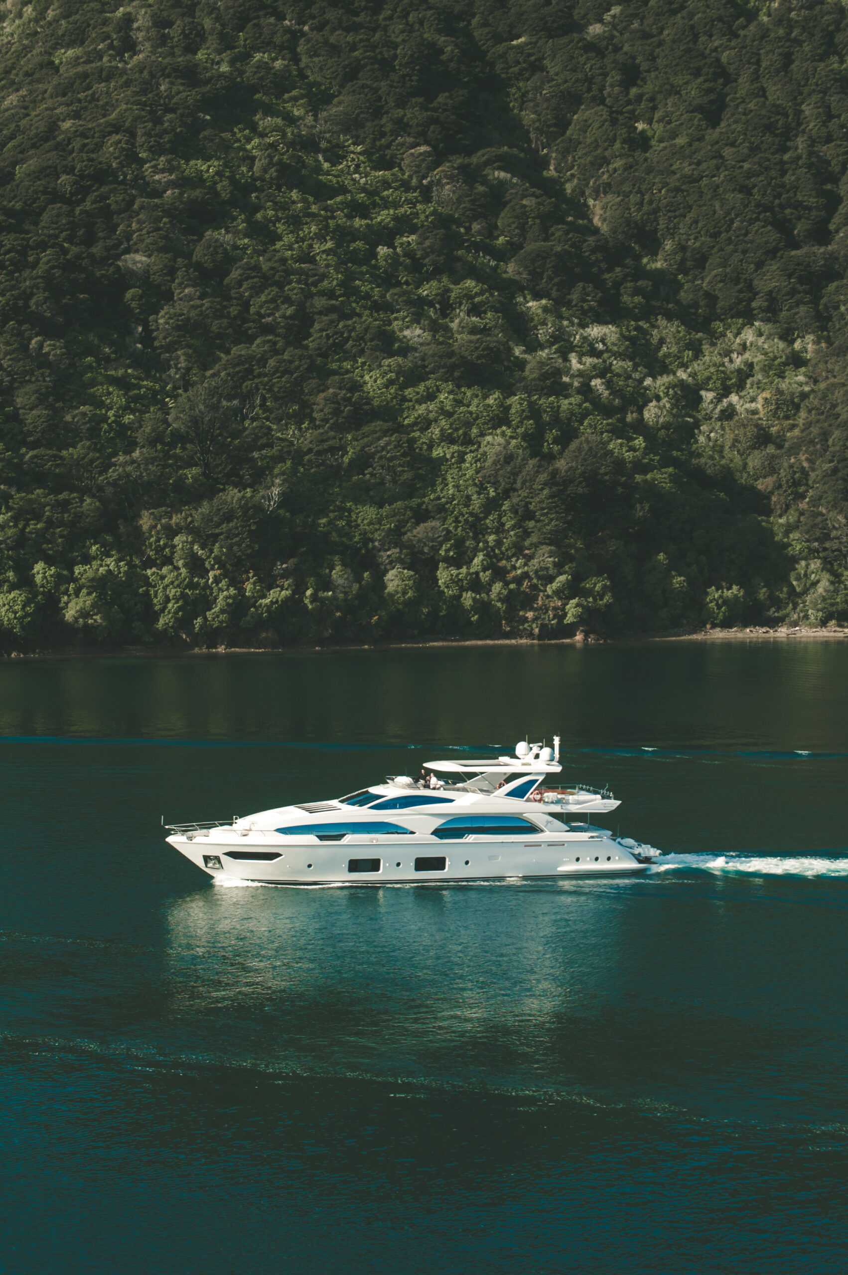 Yacht Tour Dubai | Dubai Yacht Tour